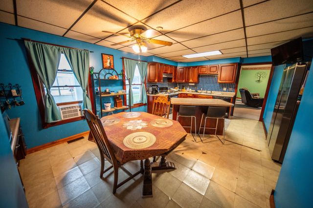 260 E 15th St, Saint Charles, MN 55972