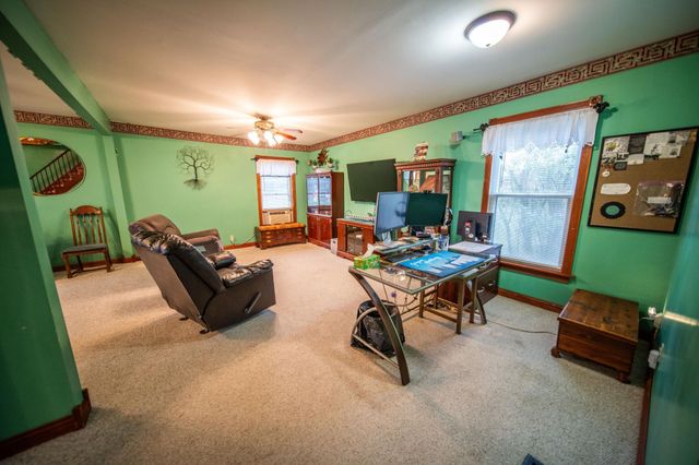 260 E 15th St, Saint Charles, MN 55972