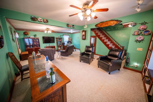 260 E 15th St, Saint Charles, MN 55972