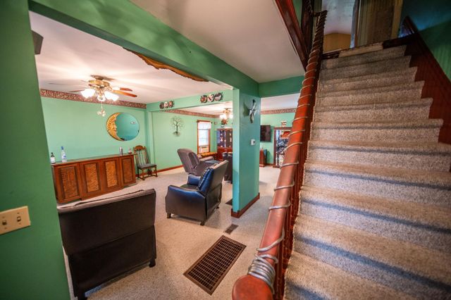 260 E 15th St, Saint Charles, MN 55972