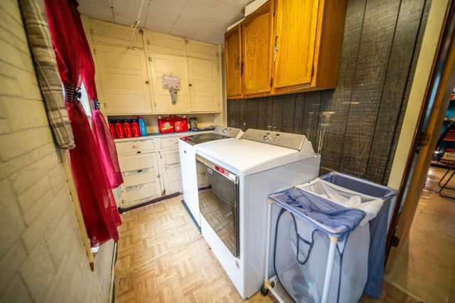 260 E 15th St, Saint Charles, MN 55972