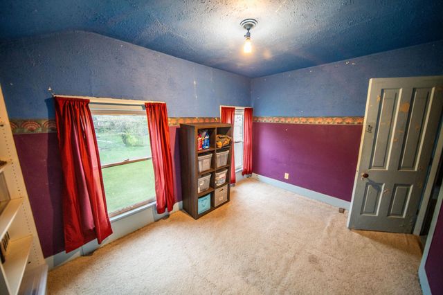 260 E 15th St, Saint Charles, MN 55972