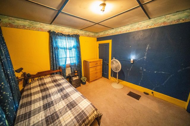 260 E 15th St, Saint Charles, MN 55972