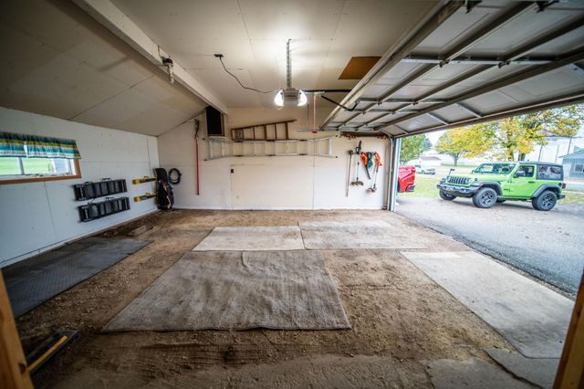 260 E 15th St, Saint Charles, MN 55972