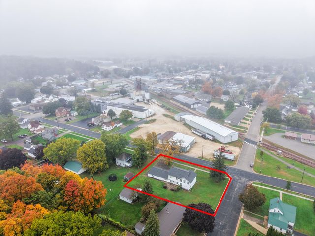 260 E 15th St, Saint Charles, MN 55972