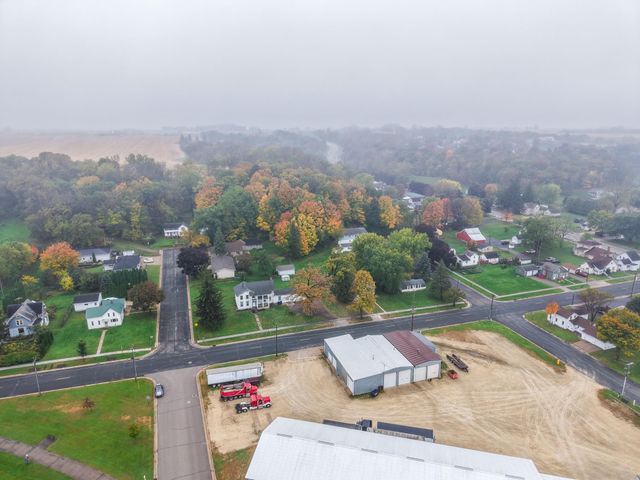 260 E 15th St, Saint Charles, MN 55972