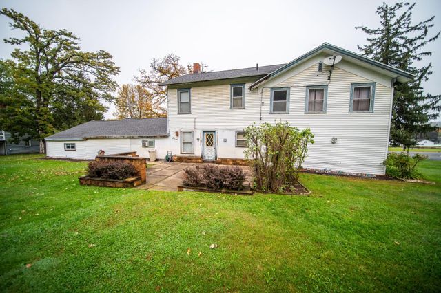 260 E 15th St, Saint Charles, MN 55972