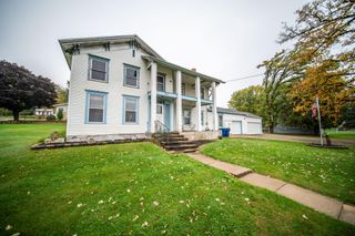 260 E 15th St, Saint Charles, MN 55972