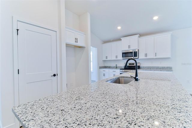 16865 NW 176TH WAY, Alachua, FL 32615