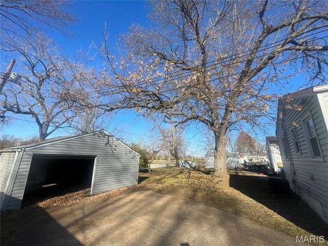 4507 Ashby Road, St Louis, MO 63074