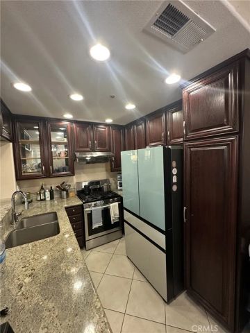 13361 Savanna, Tustin, CA 92782