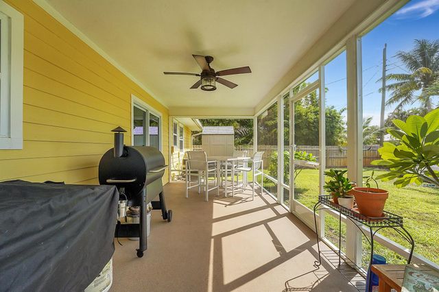 3004 SE Bamboo Street, Stuart, FL 34997