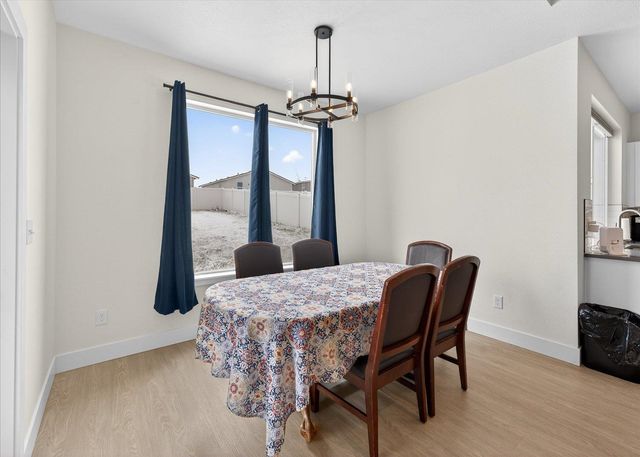 842 Greenfield Rd, Cheney, WA 99004