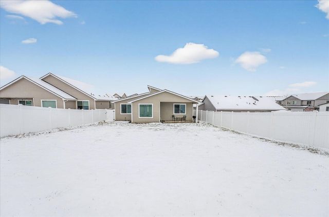 842 Greenfield Rd, Cheney, WA 99004