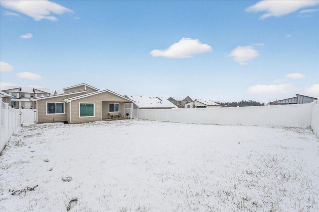 842 Greenfield Rd, Cheney, WA 99004