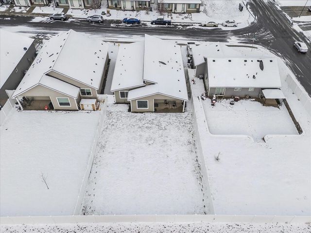 842 Greenfield Rd, Cheney, WA 99004