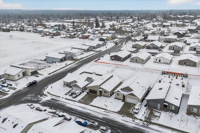 842 Greenfield Rd, Cheney, WA 99004