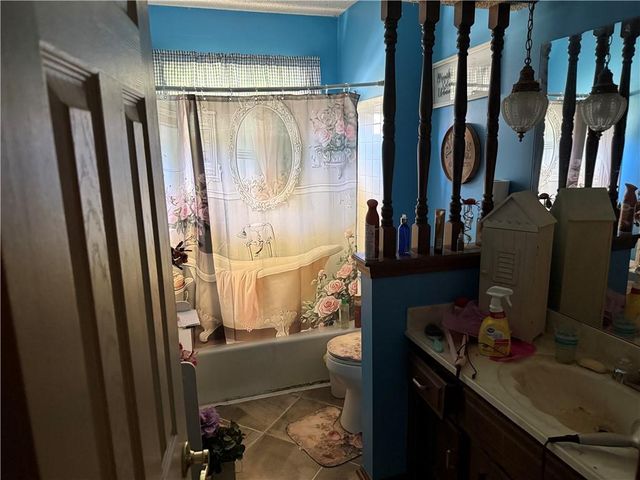 1509 S 24th Street, Blue Springs, MO 64015