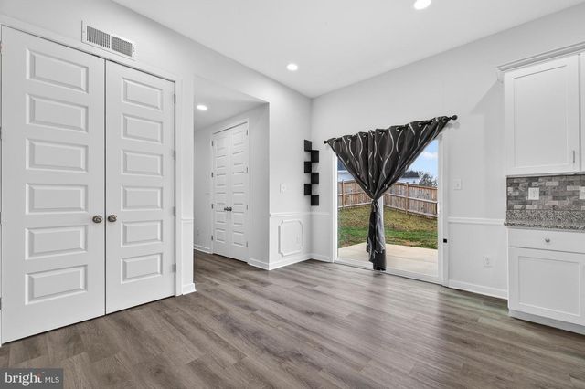 91 CILANTRO LN, Bunker Hill, WV 25413