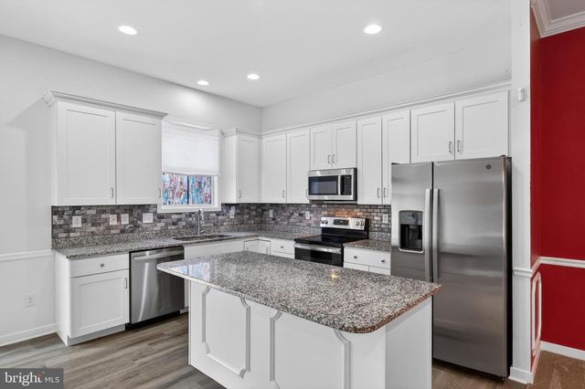 91 CILANTRO LN, Bunker Hill, WV 25413