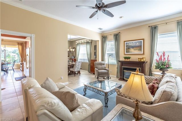 7319 Donatello CT, Naples, FL 34114
