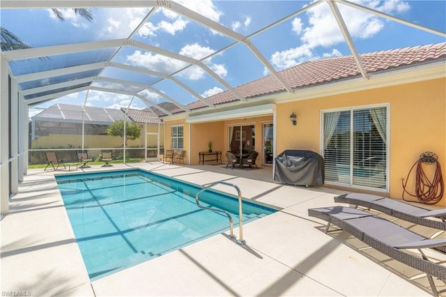 7319 Donatello CT, Naples, FL 34114