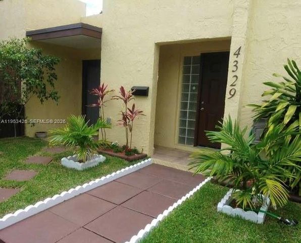 4329 NW 3rd Ave, Deerfield Beach, FL 33064