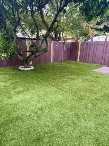 4329 NW 3rd Ave, Deerfield Beach, FL 33064