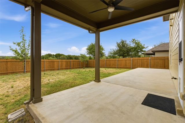 2004 Garretts WAY, Manchaca, TX 78652