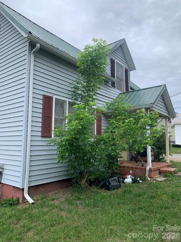 522 W Concord Street, Morganton, NC 28655