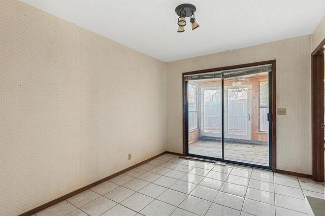 12108 Robinwood Place, Oklahoma City, OK 73120