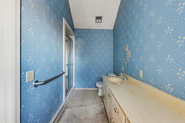 12108 Robinwood Place, Oklahoma City, OK 73120