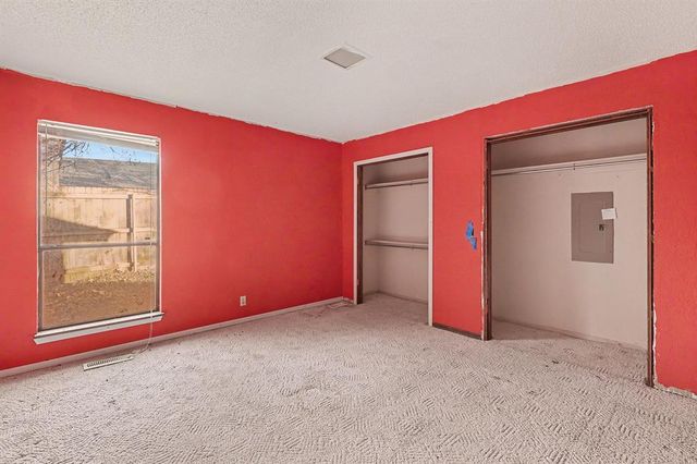 12108 Robinwood Place, Oklahoma City, OK 73120