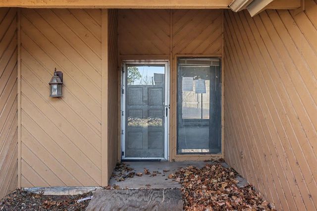 12108 Robinwood Place, Oklahoma City, OK 73120