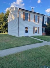222 Knightsmanor Ct, Henrico, VA 23227