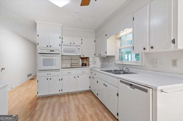 155 Crestwood Drive, Athens, GA 30605