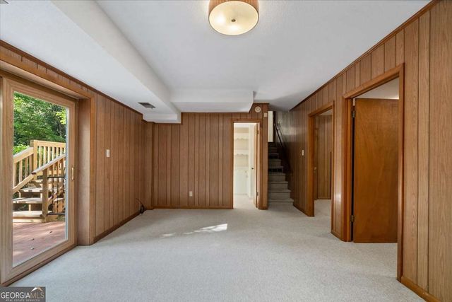 155 Crestwood Drive, Athens, GA 30605