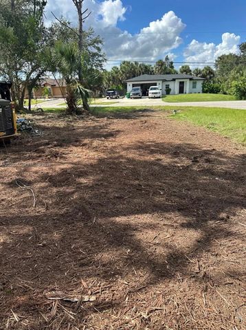 11859 ELEANOR Avenue, Port Charlotte, FL 33981