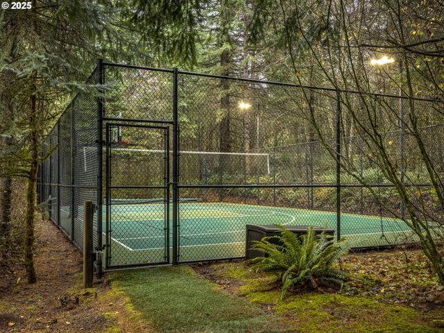 29510 Ne 85TH Cir, Camas, WA 98607