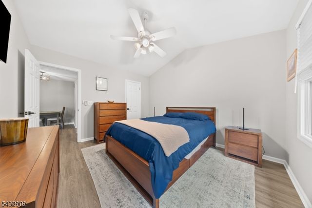 10 Stonyridge Dr, Lincoln Park Boro, NJ 07035