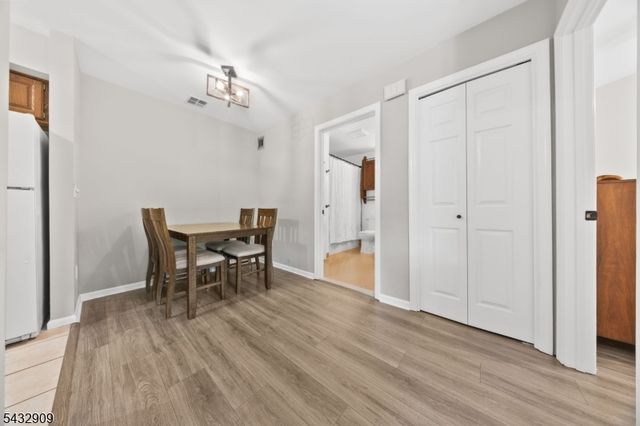 10 Stonyridge Dr, Lincoln Park Boro, NJ 07035