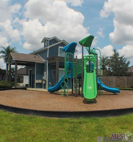 17609 Eagles Perch Dr, Prairieville, LA 70769