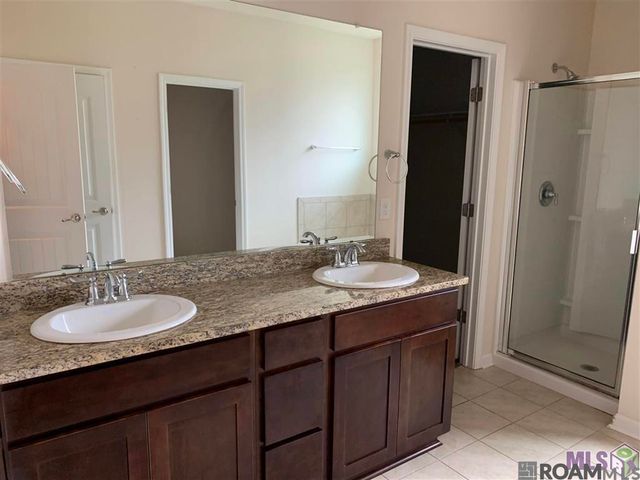 17609 Eagles Perch Dr, Prairieville, LA 70769