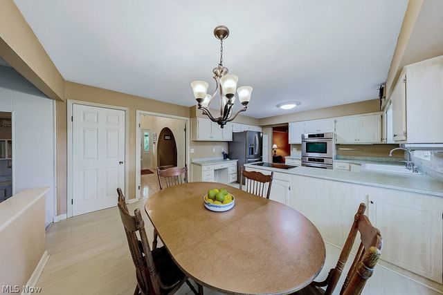 6982 Carol Drive, Independence, OH 44131