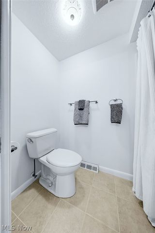 6982 Carol Drive, Independence, OH 44131
