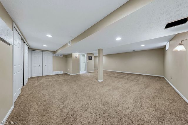 6982 Carol Drive, Independence, OH 44131