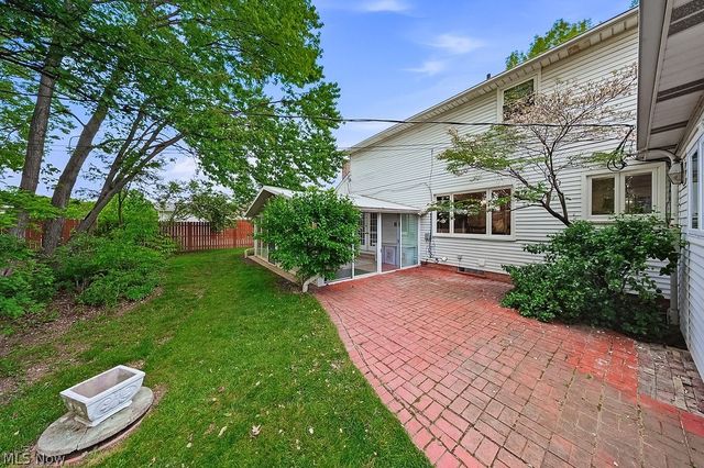 6982 Carol Drive, Independence, OH 44131