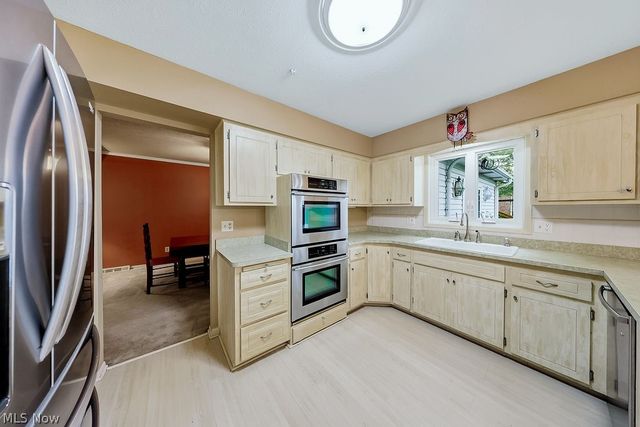 6982 Carol Drive, Independence, OH 44131