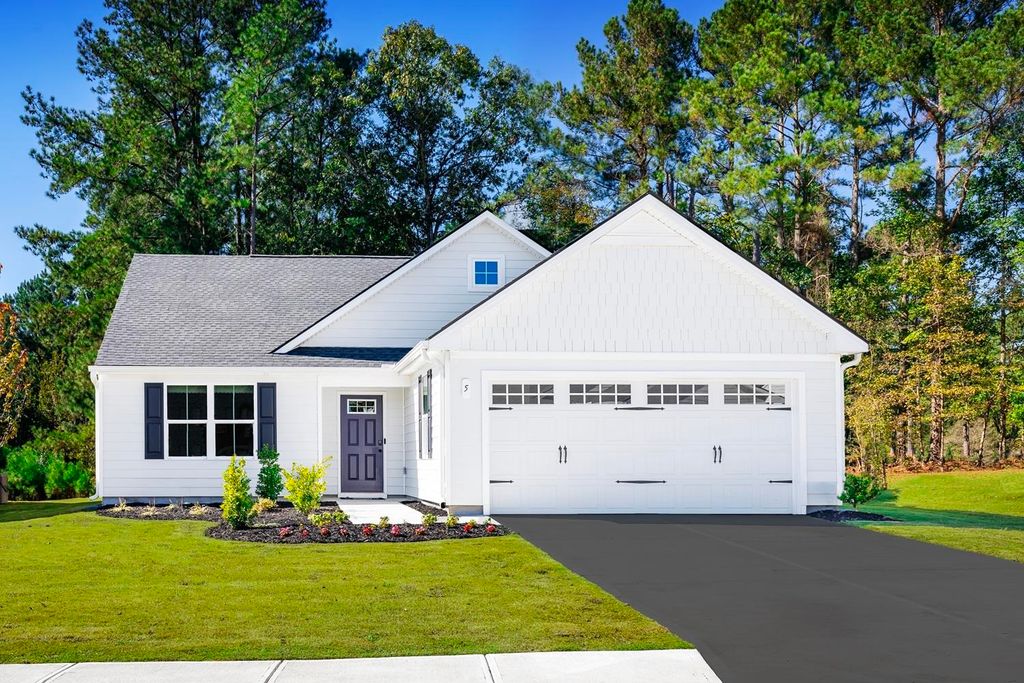 4 WHITE BIRCH RD, Waynesboro, VA 22980