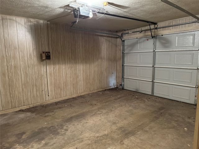 208 SW 4th Street, Kerens, TX 75144